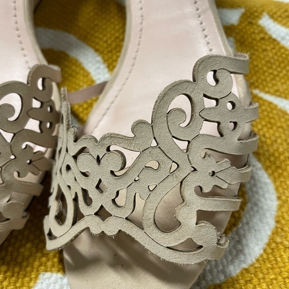 New with tag - Anthropologie cut-out shoes - Picture 3 of 5